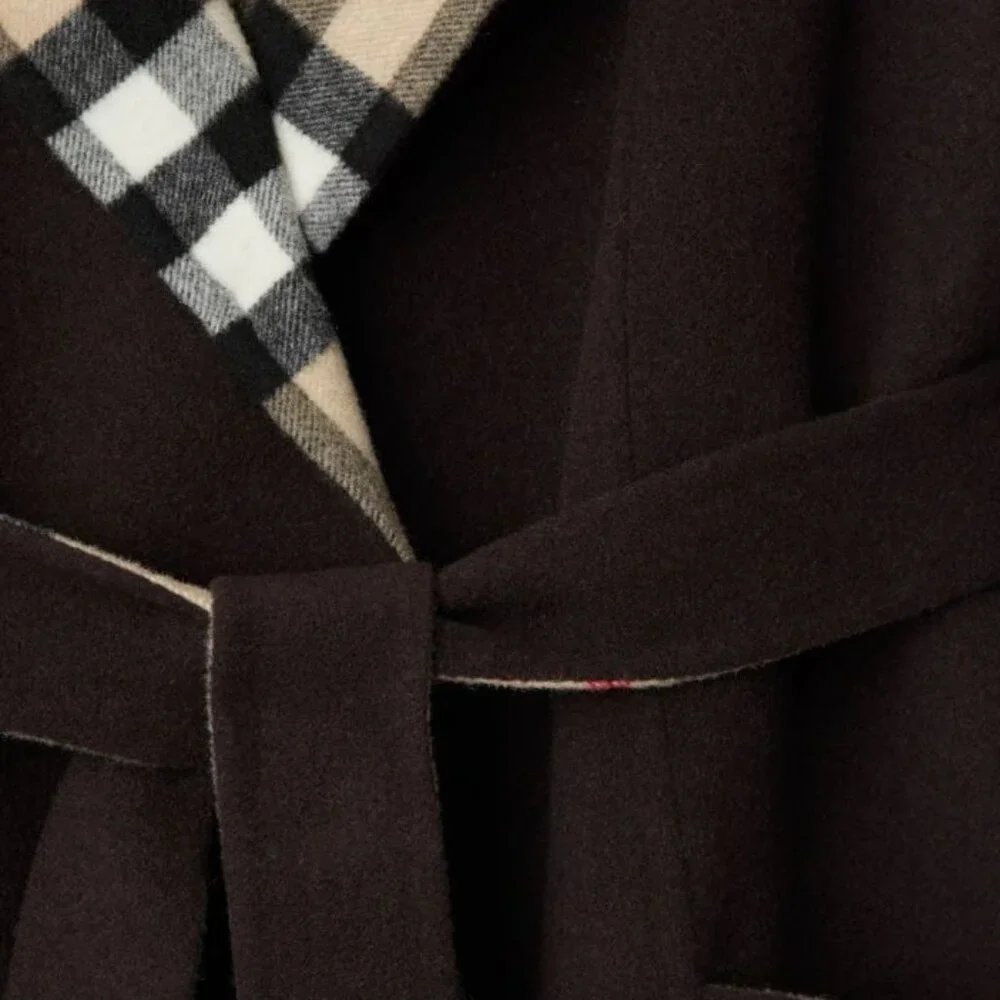 NWT Burberry Wool Wrap Coat Dark Otter/Archive Beige Size: 2 - Picture 2 of 3